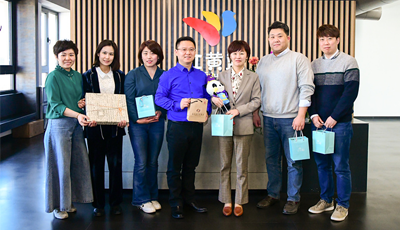 韩国FriendsMon代表参观红黄蓝,与竹兜共同推进教育项目合作